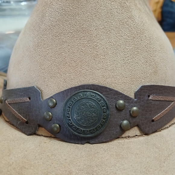 Western Cowboy Hat - Picture 9 of 12